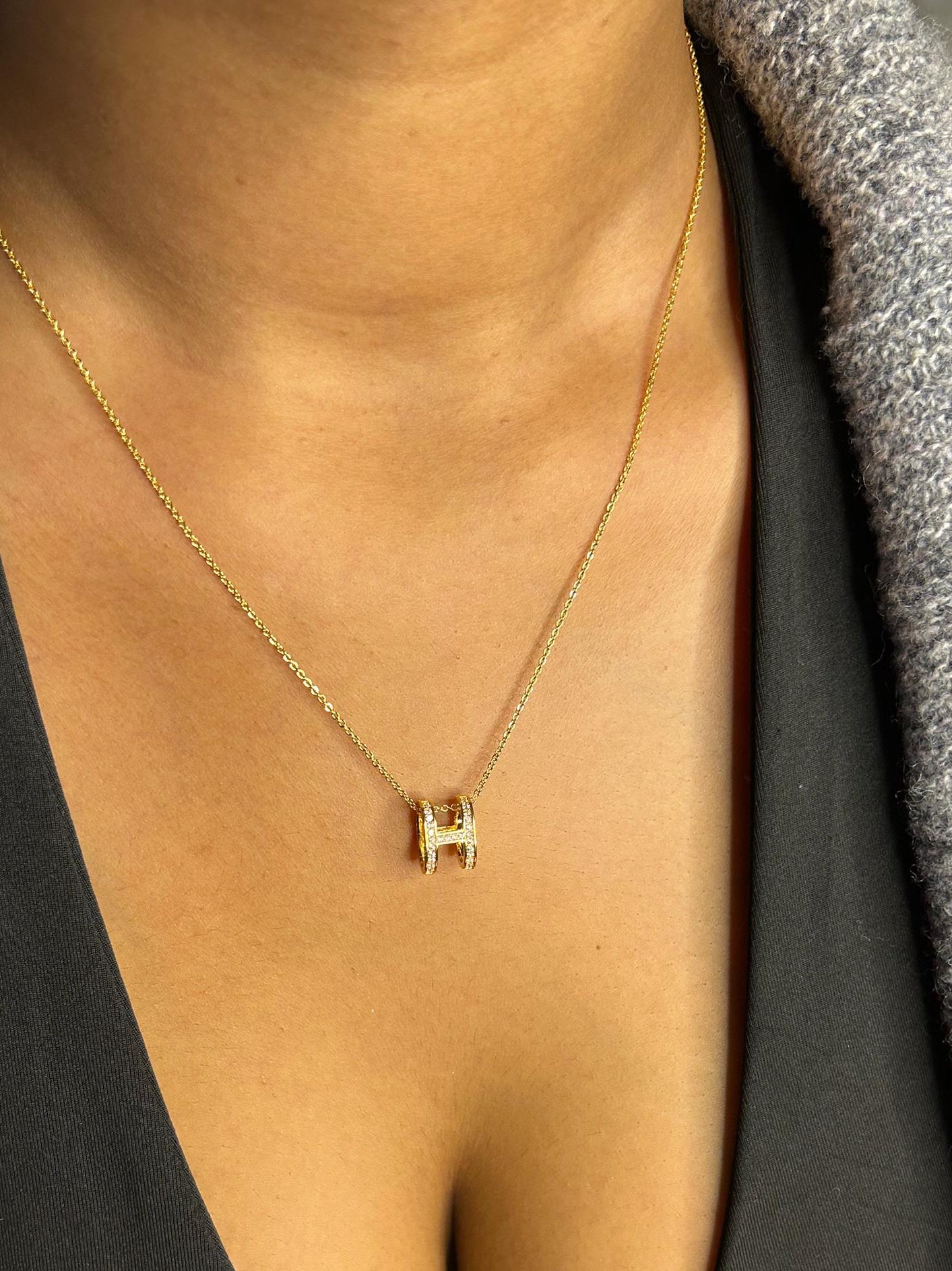 Collier HH